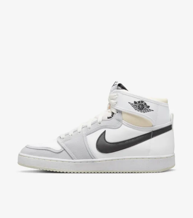 AJKO 1 ‘White / Black’