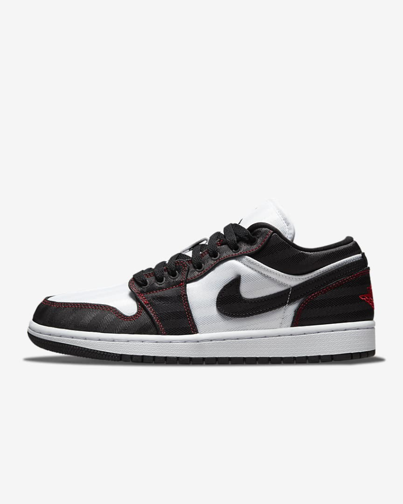 Women’s Air Jordan 1 Low SE ‘White / Black’