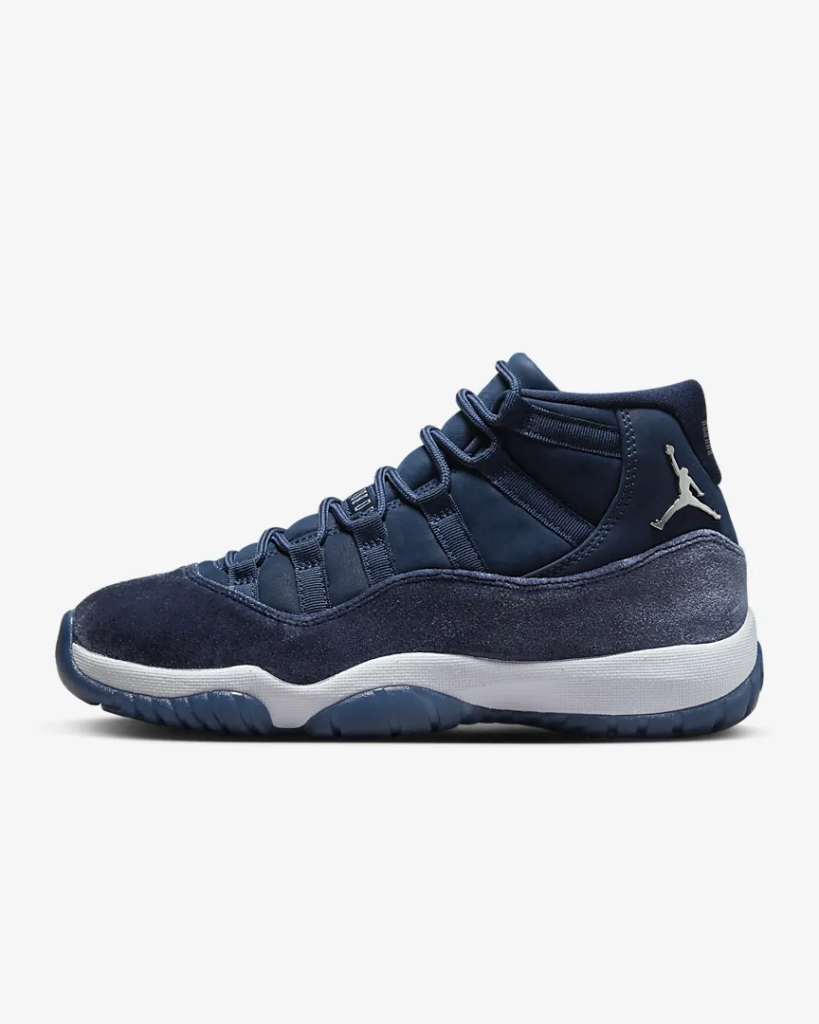 Women’s Air Jordan 11 Retro Velvet ‘Midnight Navy’