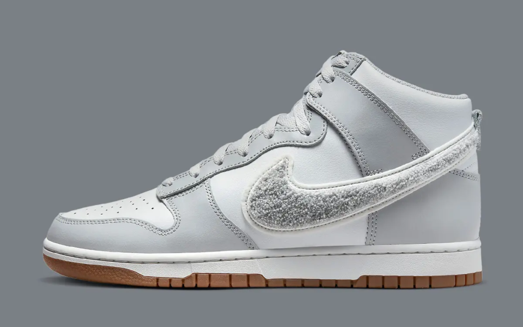 Nike Dunk High Chenille ‘Smoke Grey / Gum’