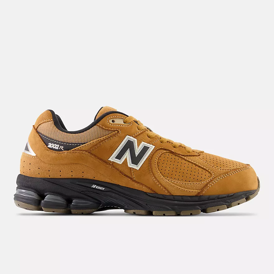 New Balance 2002R ‘Tobacco / Black’