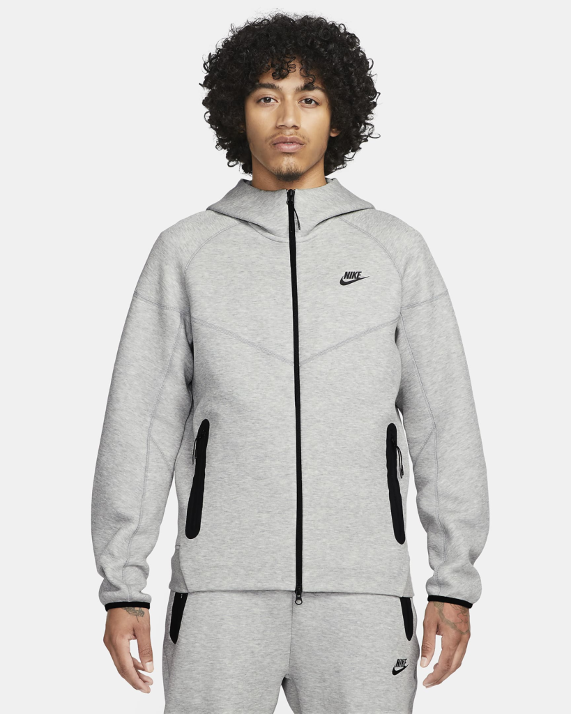 30% off New Season Nike Tech Fleece