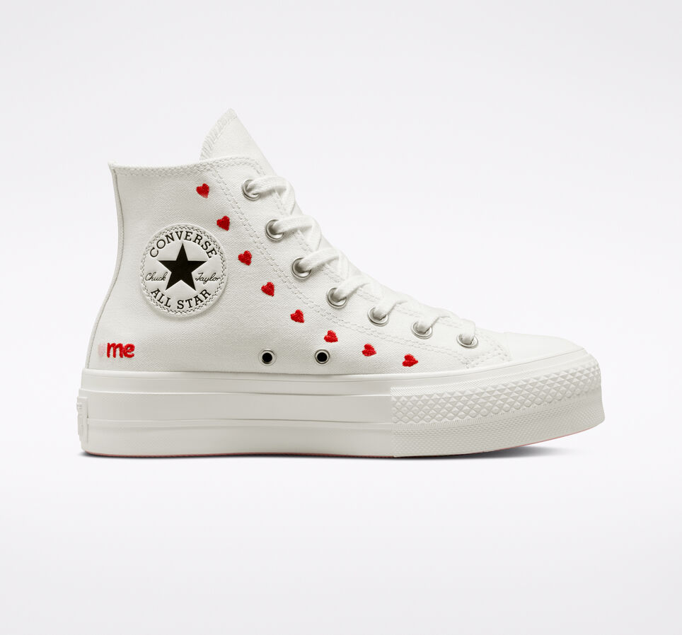 Chuck Taylor All Star Lift Platform Embroidered Hearts .00