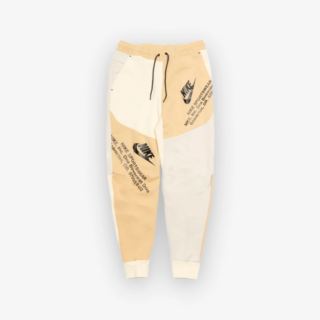Nike Sportswear Tech Fleece Jogger Script ‘Oatmeal’ .29