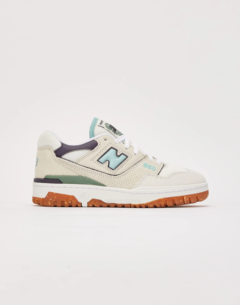 Women’s New Balance 550 ‘Sea Salt / Winter Fog’ .00