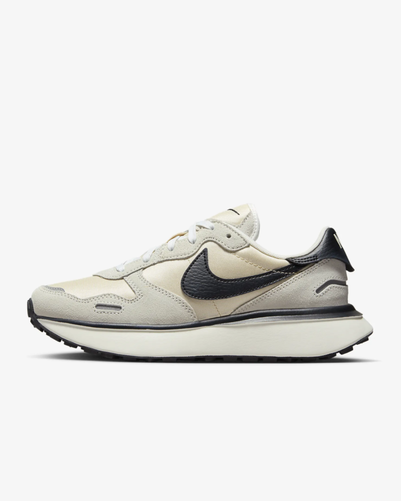 Women’s Nike Phoenix Waffle ‘Summit White / Black’ .00