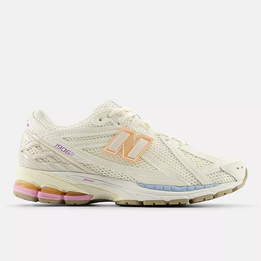 New Balance 1906R ‘Pink Sugar’