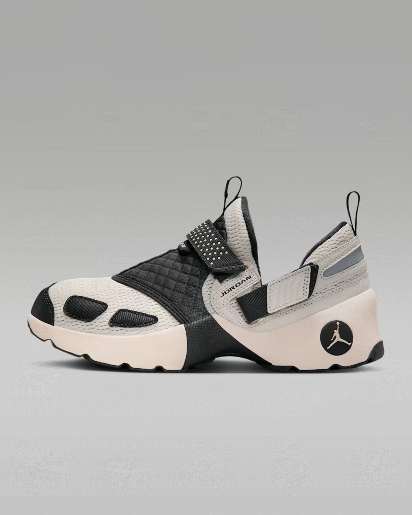 Women’s Jordan Trunner LX ‘Light Orewood’