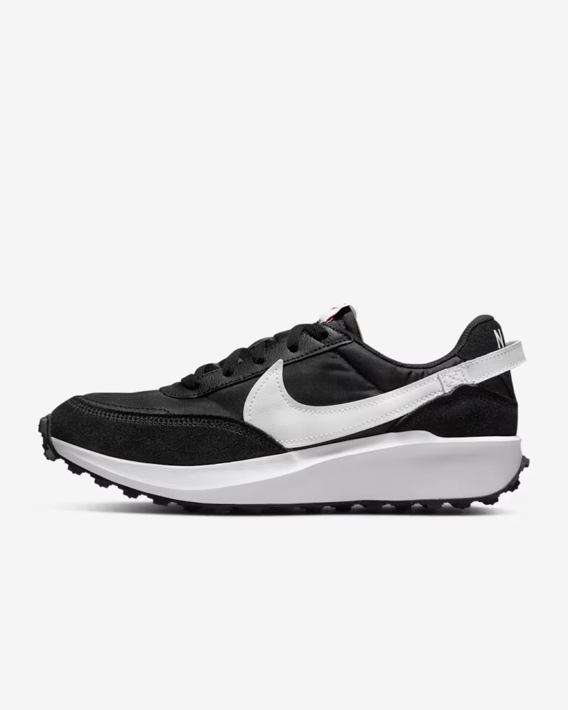 Nike Waffle Debut ‘Black / White’ .72