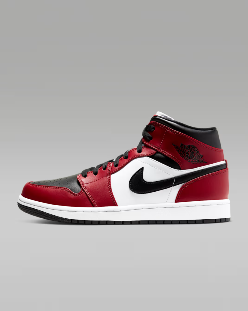 Air Jordan 1 Mid ‘Chicago Black-Toe’