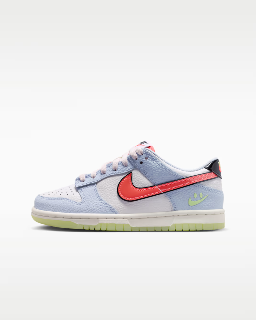 GS Nike Dunk Low ‘Smiley Swoosh’
