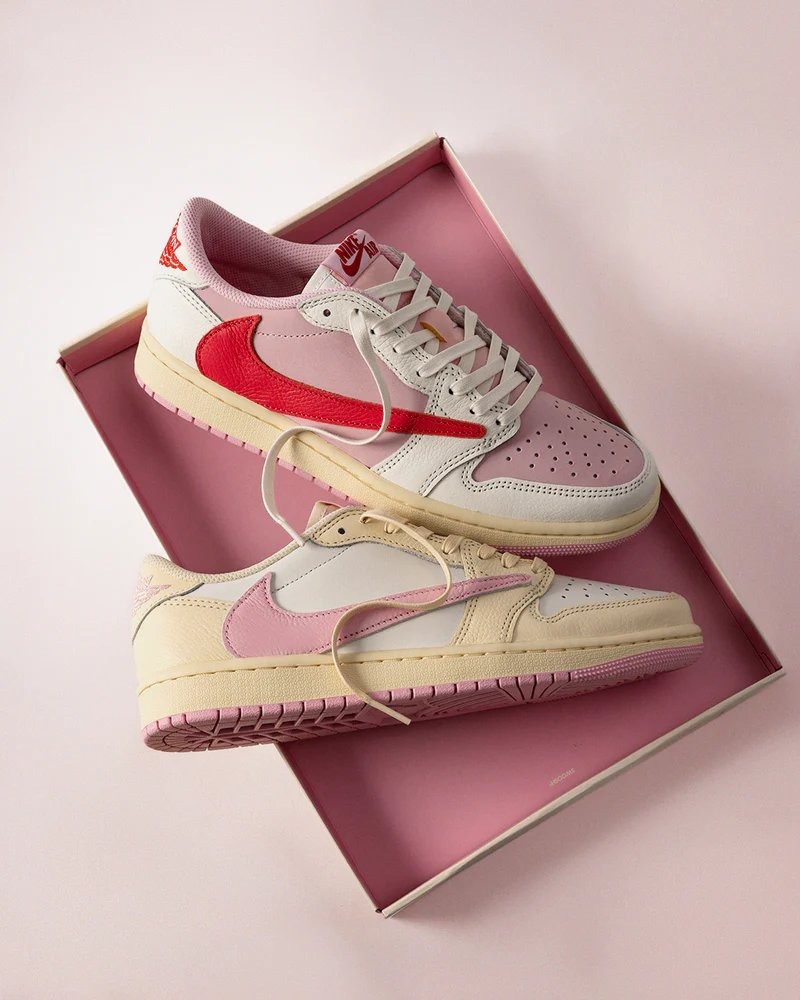 Travis Scott x Air Jordan 1 Low OG