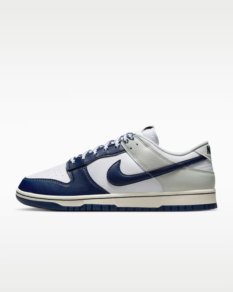 Nike Dunk Low Retro Rivalry ‘Yankees’ .37 Free Shipping