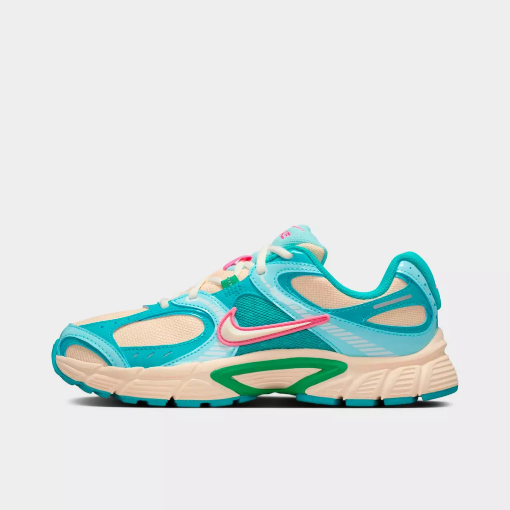Women’s Nike V5 RNR ‘Glacier Ice / Guava’ .00